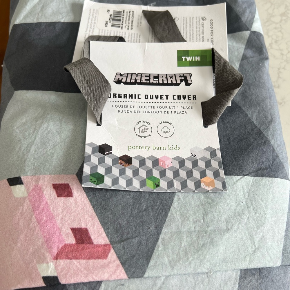 Pottery barn kids Minecraft duvet